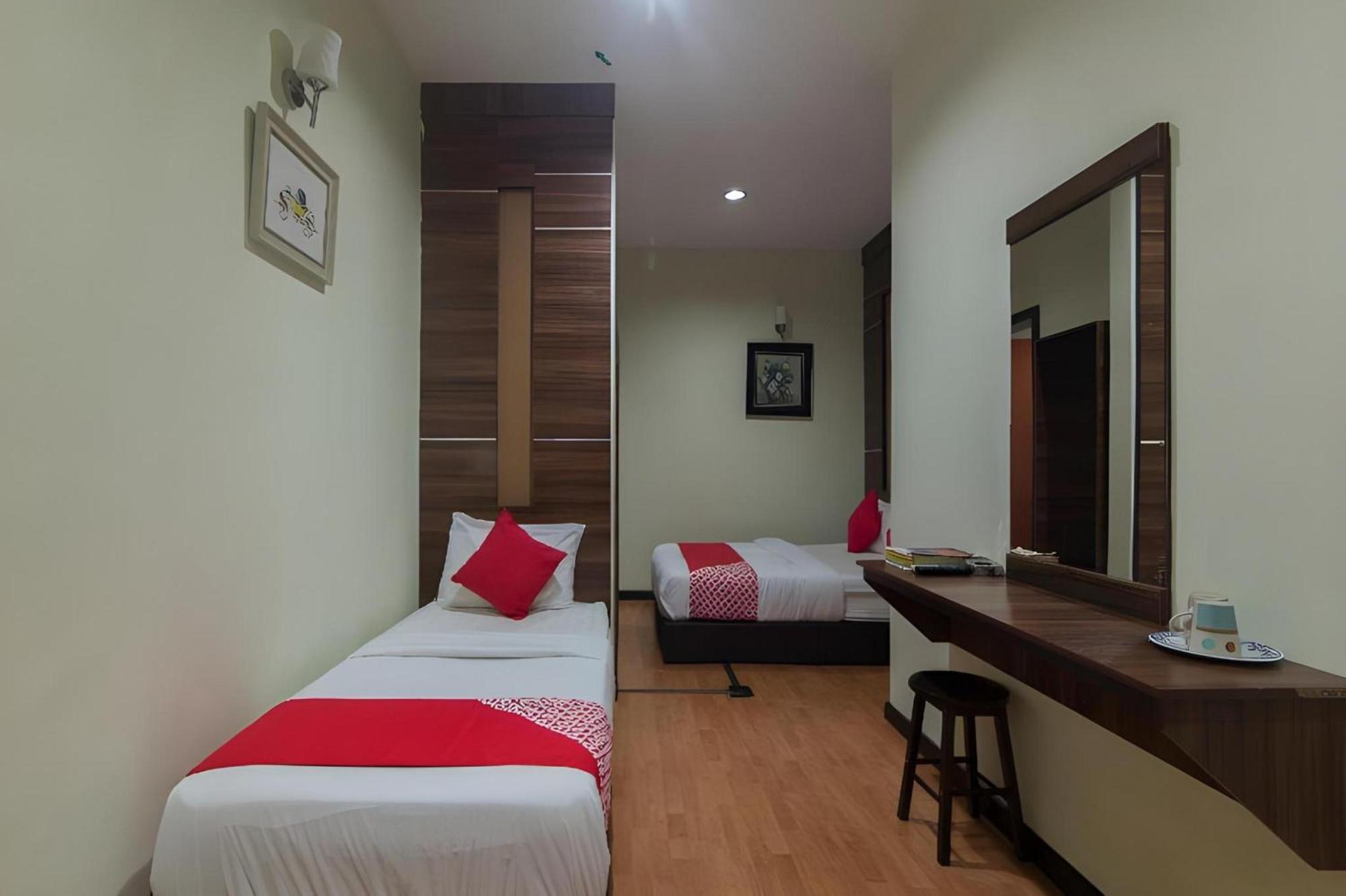 Capital O 812 Hotel Smc Seksyen 13 Shah Alam Zewnętrze zdjęcie