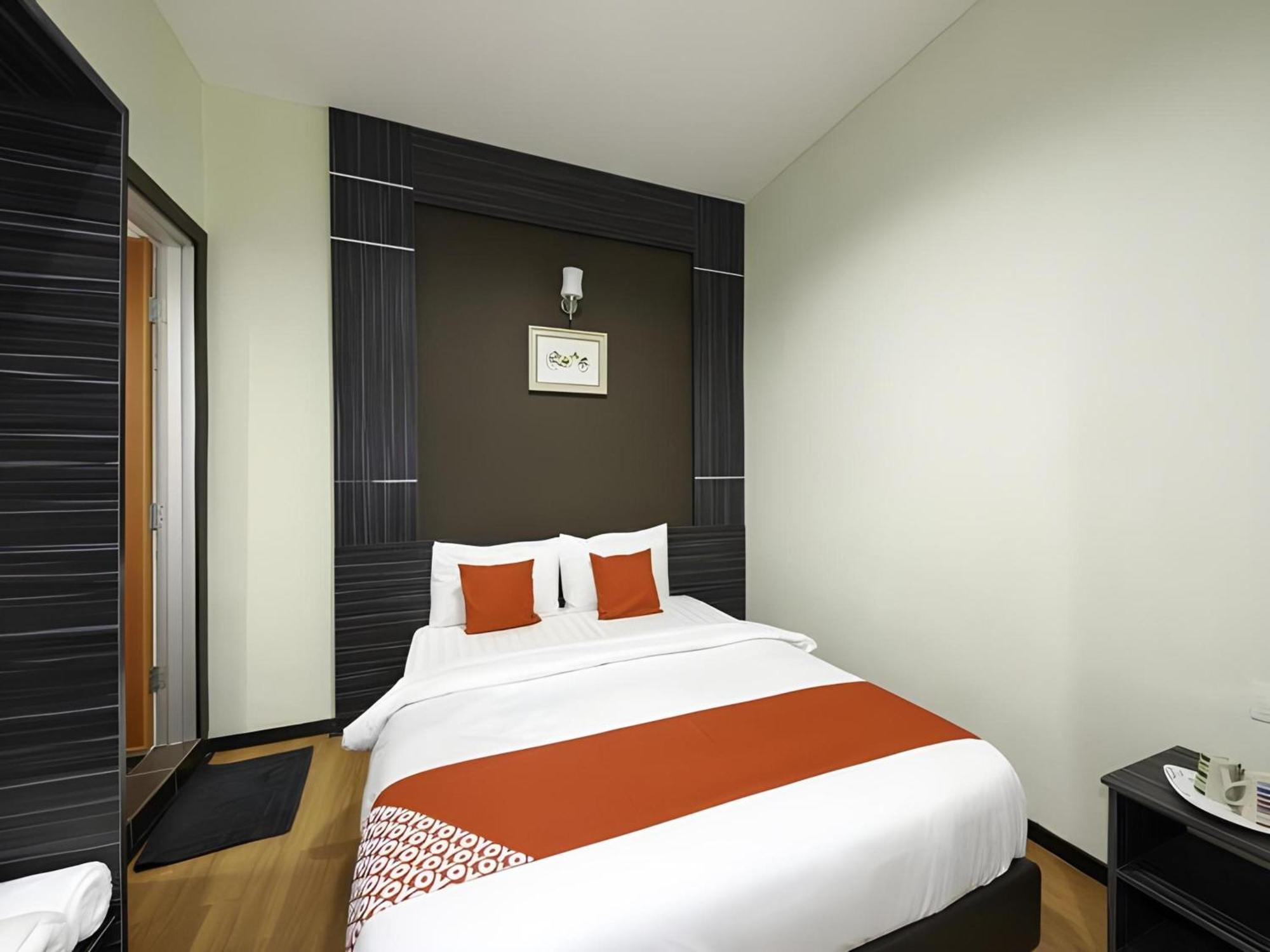 Capital O 812 Hotel Smc Seksyen 13 Shah Alam Zewnętrze zdjęcie