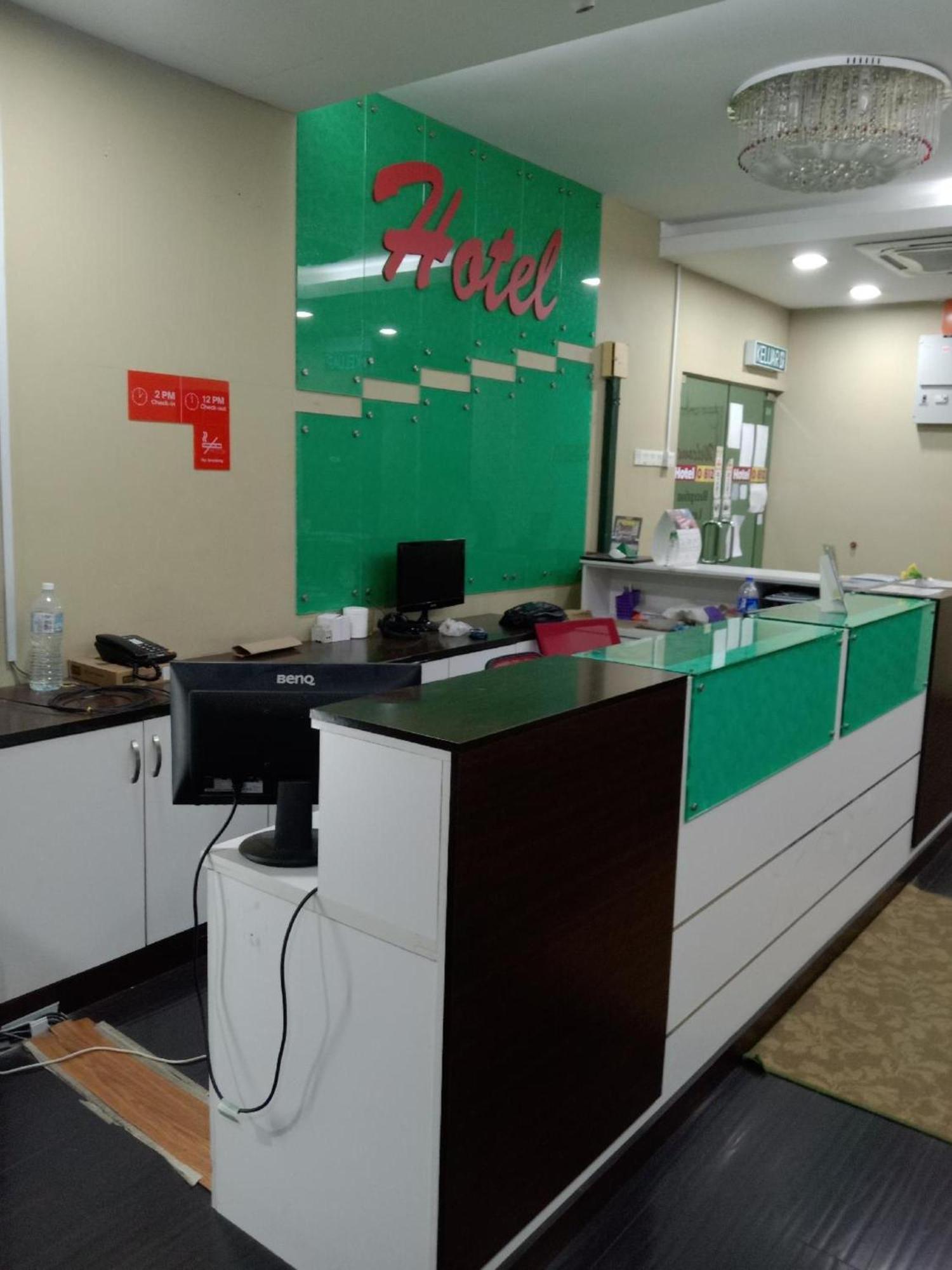 Capital O 812 Hotel Smc Seksyen 13 Shah Alam Zewnętrze zdjęcie